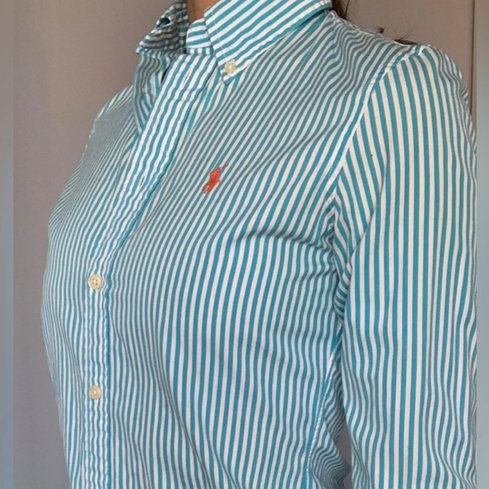 Ralph Lauren Blue Striped women’s Classic Fit
Blouse Shirt used once - Picture 3 of 11